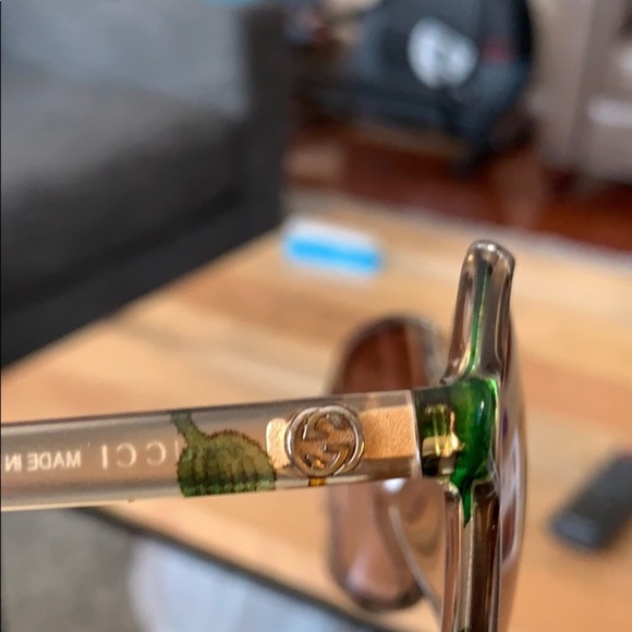 Gucci Sunglasses - Picture 3 of 4